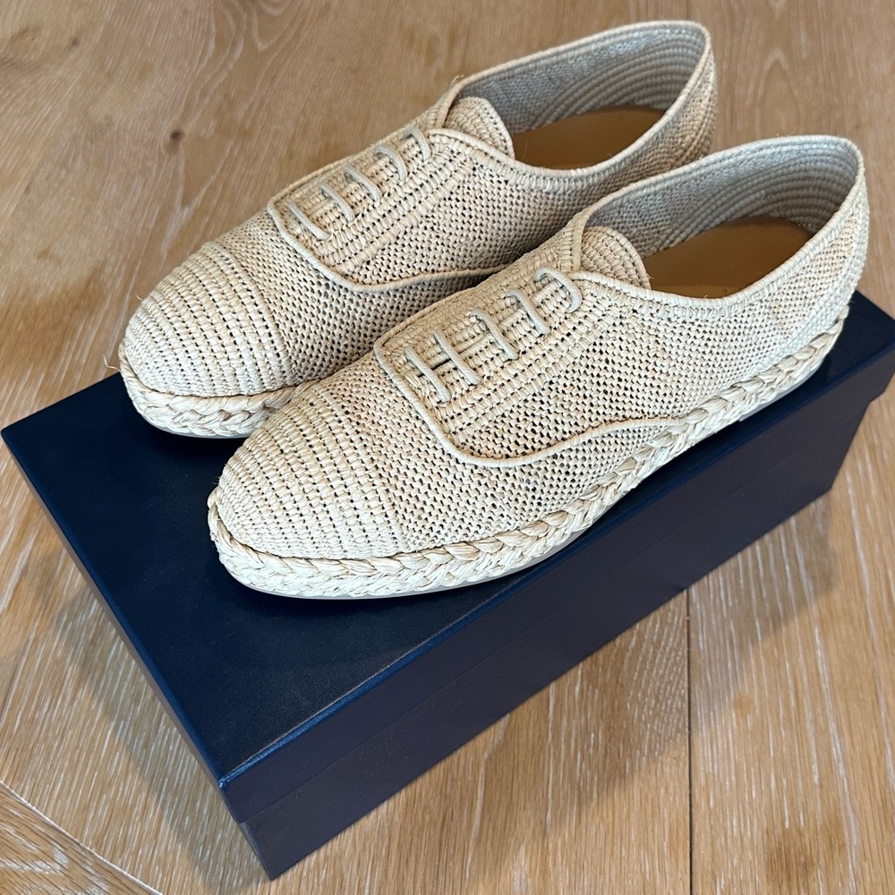 Women’s Tan Woven Lace-Up Shoes